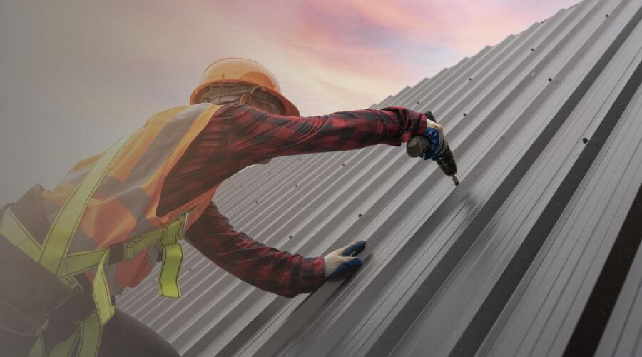 Professional gutter cleaning in Wiggins, MS